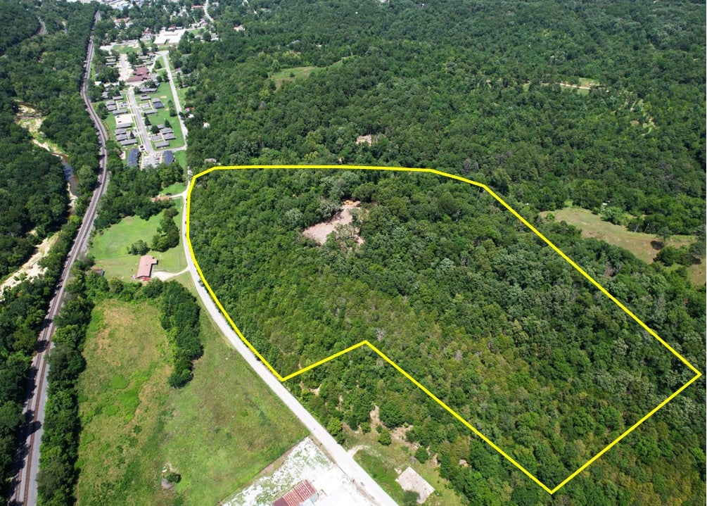 22.8 Acre Mountain with Driveway and Homesite Completed!
