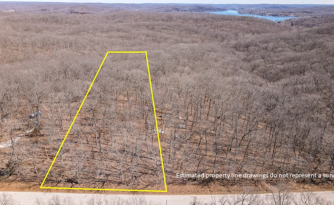 2.10 Acre Retreat- Right by the Lake!