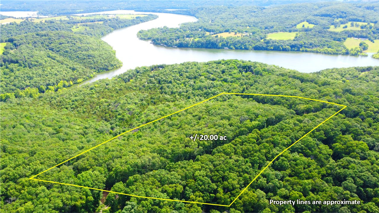 20 Acres on Martin Hollow Rd, Stone County MO
