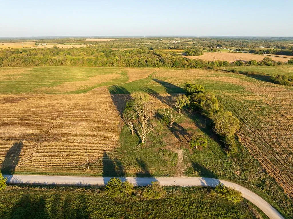 5 acre Cass County Missouri